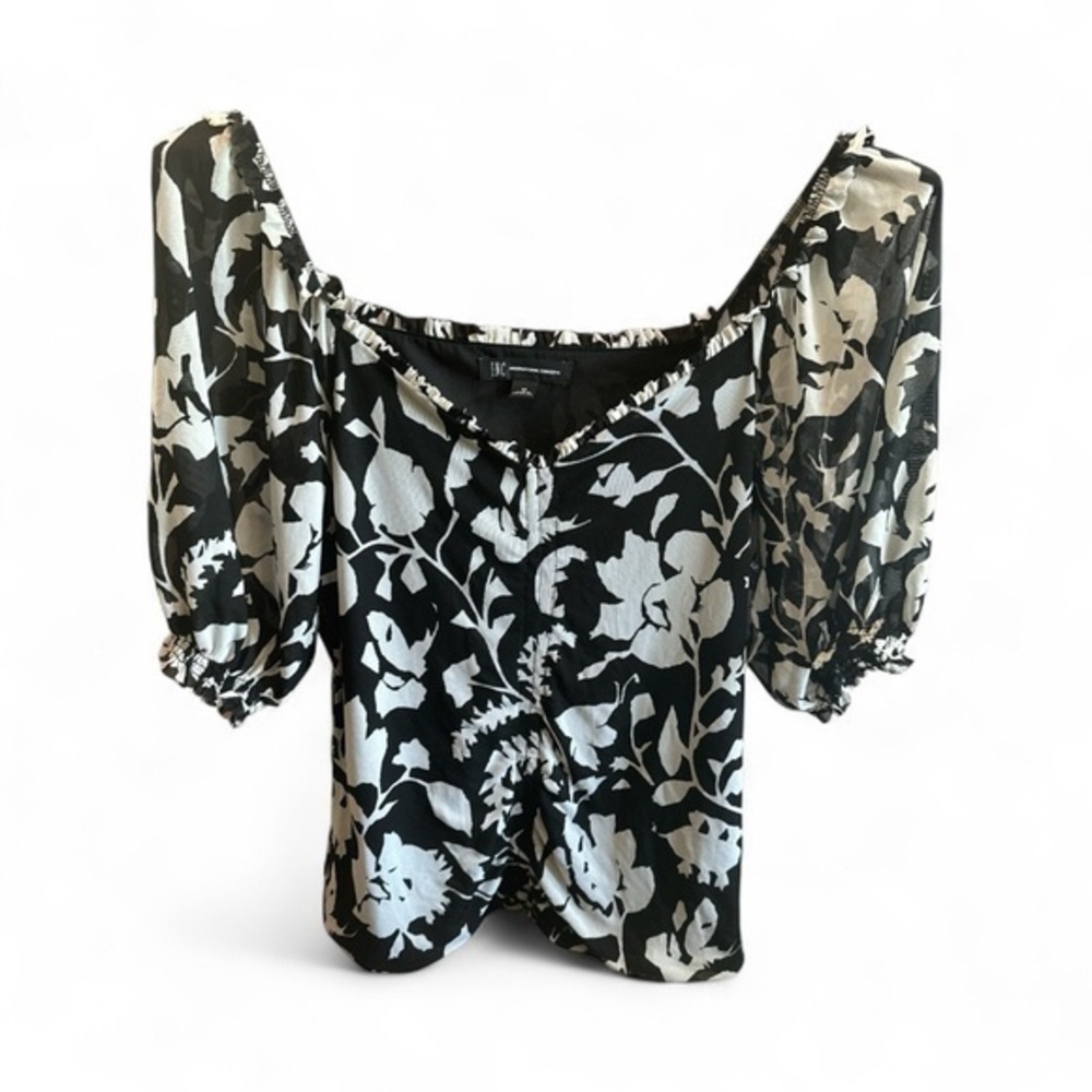 Black and White Floral Women's Top Size Medium Sheer Puff Sleeve Casual Blouse